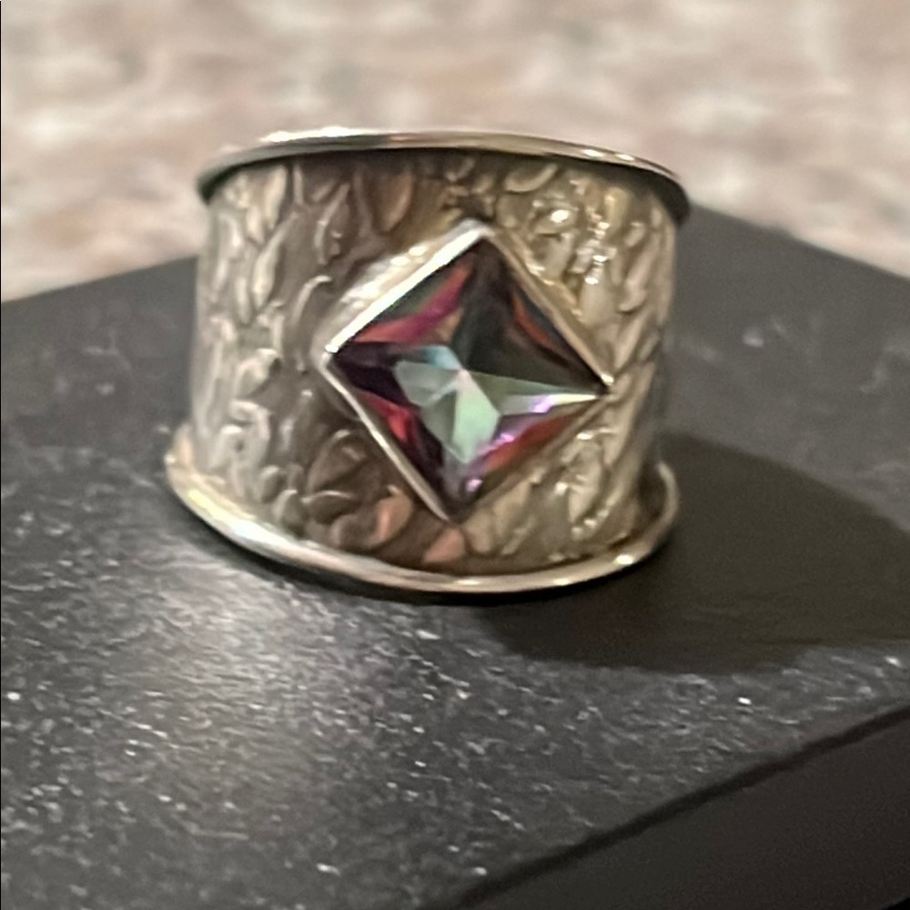 Elegant Silver Ring with Multicolor aurora borealis Gemstone